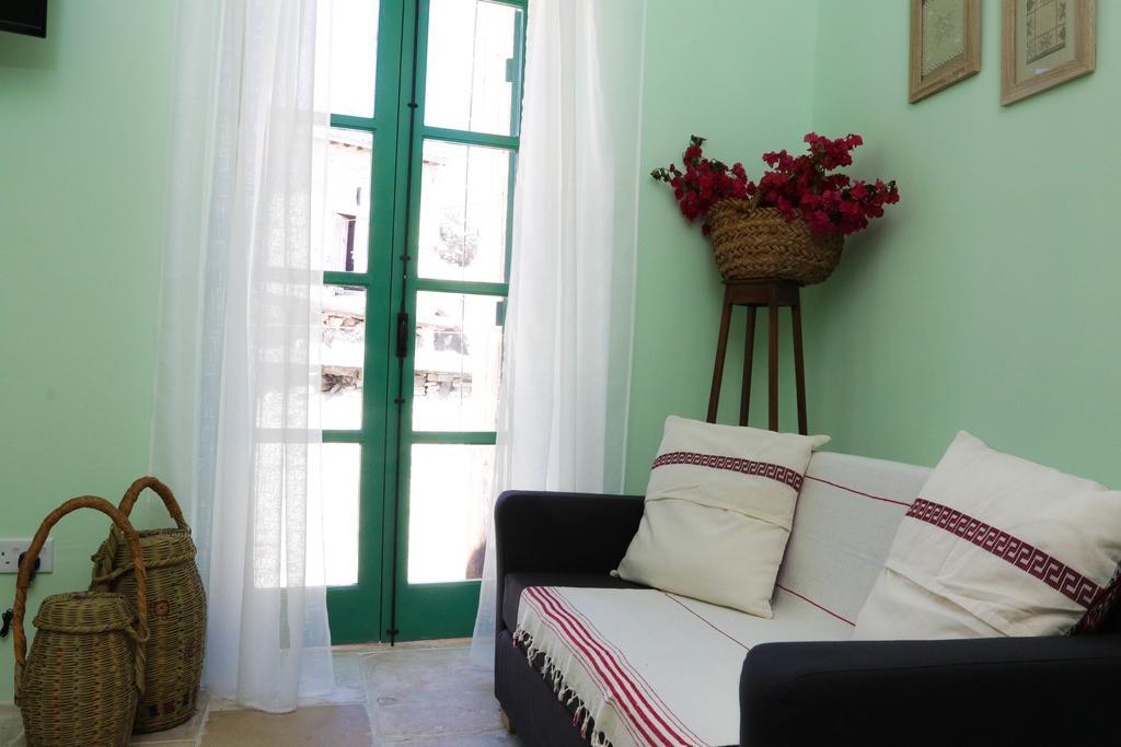 To Konatzi Tis Marikas Tzai Tou Yianni Guest House Kato Drys Luaran gambar